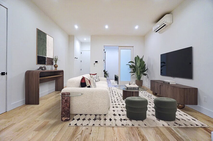 More Photos Of 989 Halsey St, Brooklyn Apartments For Lease