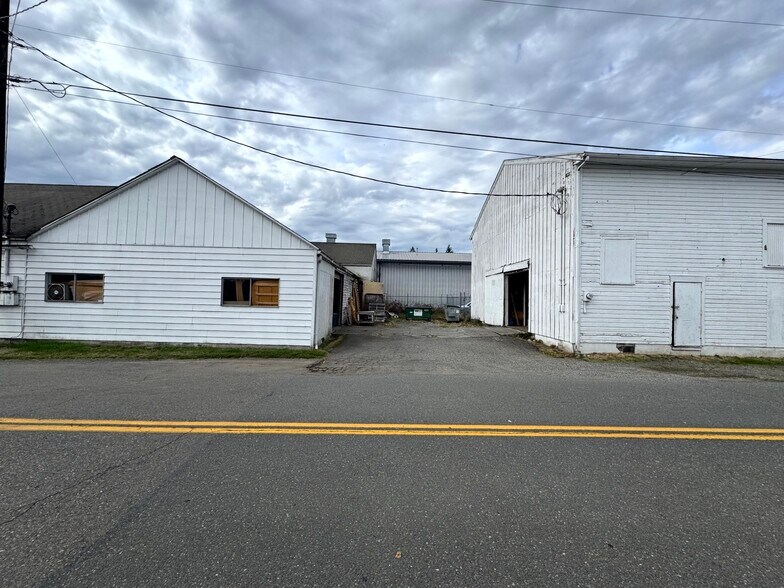 More Photos Of 1327 8th St, Marysville Light Manufacturing For Sale