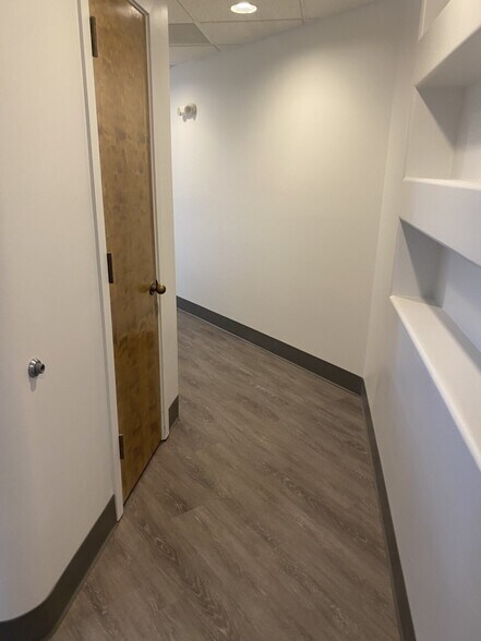 More Photos Of 8997 E Desert Cove Ave, Scottsdale Medical For Lease