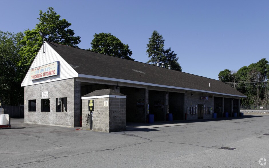 More Photos Of 18 Belden St, Providence Carwash For Sale