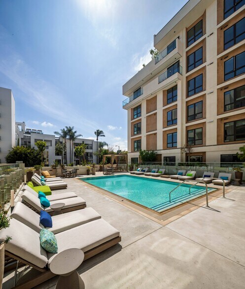 More Photos Of 10375 Washington Blvd, Culver City Apartments For Lease