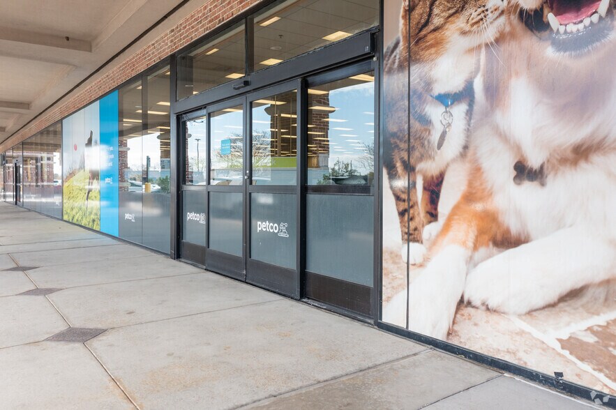 More Photos Of 6501-6887 Highway 6 N, Houston Unknown For Lease