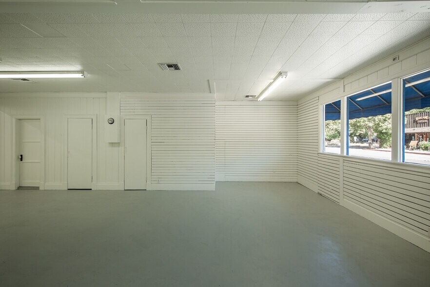 More Photos Of 952 E Ojai Ave, Ojai Freestanding For Sale