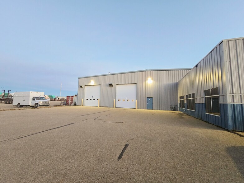 More Photos Of 3902 75th Ave, Leduc Manufacturing For Sale