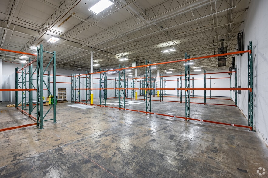 More Photos Of 4660 Hammermill Rd, Tucker Warehouse For Lease