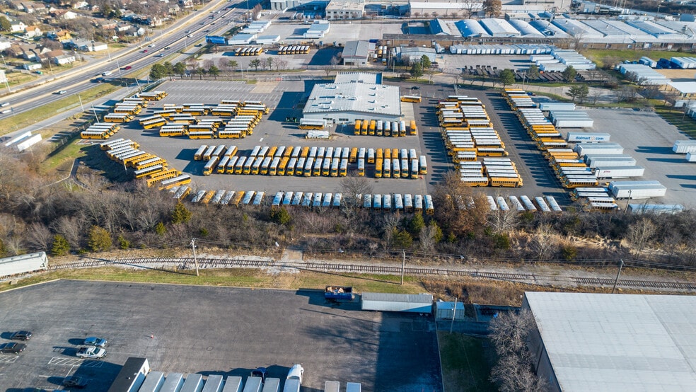 More Photos Of 3901 Union Blvd, Saint Louis Warehouse For Sale