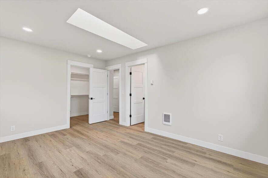 More Photos Of 11 Sun Crest Ln, Cathlamet Multifamily For Sale