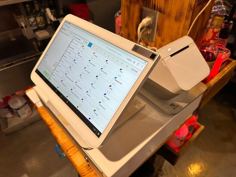 More Photos Of 4312 NW Gateway Ave, Riverside Restaurant For Sale