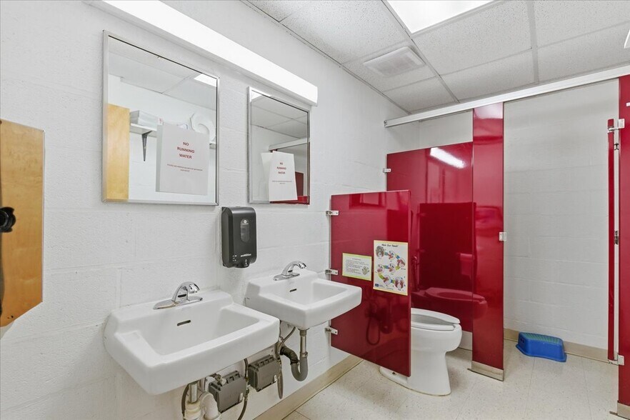 More Photos Of 2330 Mount Hebron Dr, Ellicott City Schools For Lease