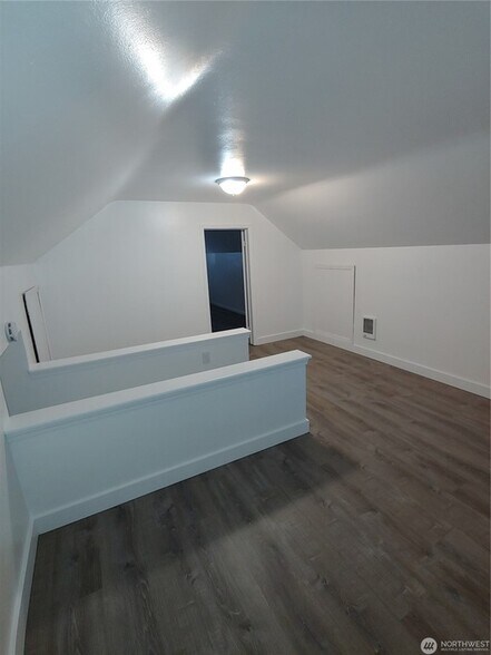 More Photos Of 1700 California Ave S, Long Beach Apartments For Sale