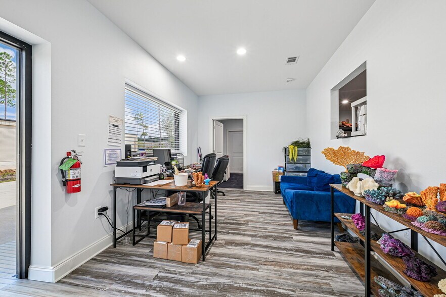 More Photos Of 269 General Patton Ave, Mandeville Warehouse For Sale