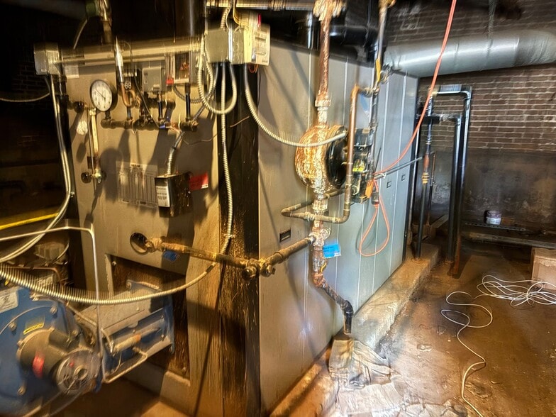 More Photos Of 8054 S Ingleside Ave, Chicago Apartments For Sale