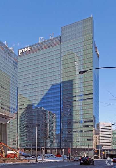 More Photos Of 18 York St, Toronto Office For Lease