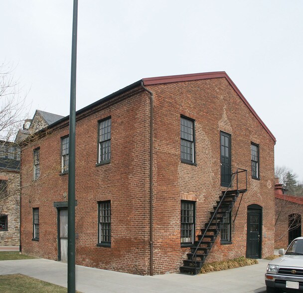 More Photos Of 1340 Smith Ave, Baltimore Office For Lease