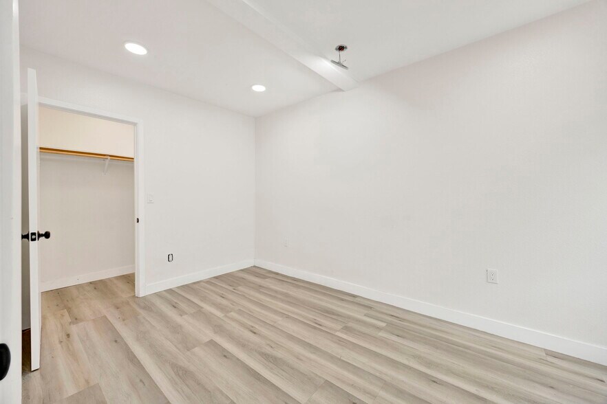 More Photos Of 103 N Catalina Ave, Pasadena Apartments For Sale