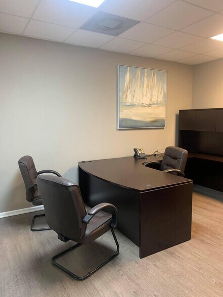 More Photos Of 701 Market St, Saint Augustine Loft Creative Space For Sale