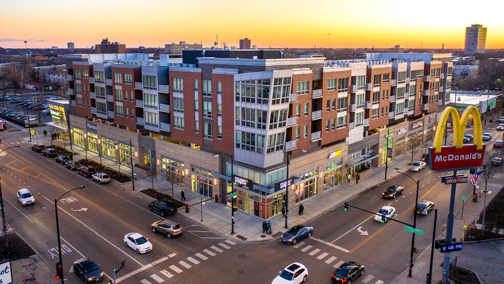 More Photos Of 747 E 47th St, Chicago Apartments For Lease