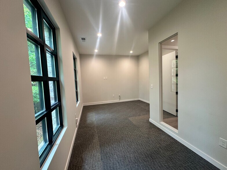 More Photos Of 6110 McFarland Station Dr, Alpharetta Office For Lease