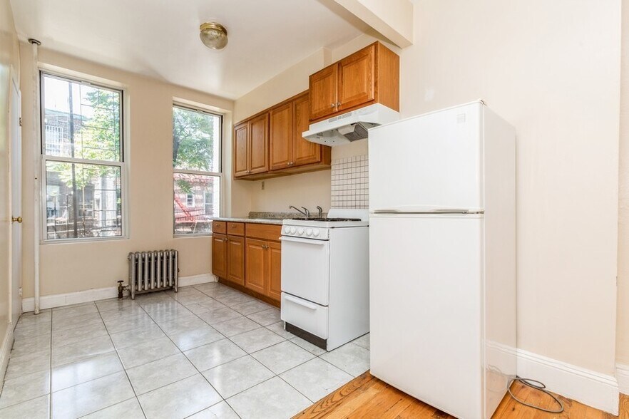 More Photos Of 4132 53rd St, Woodside Apartments For Sale