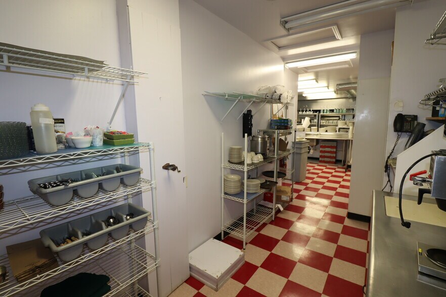 More Photos Of 250 Rittenhouse Ave, Bayfield Restaurant For Sale