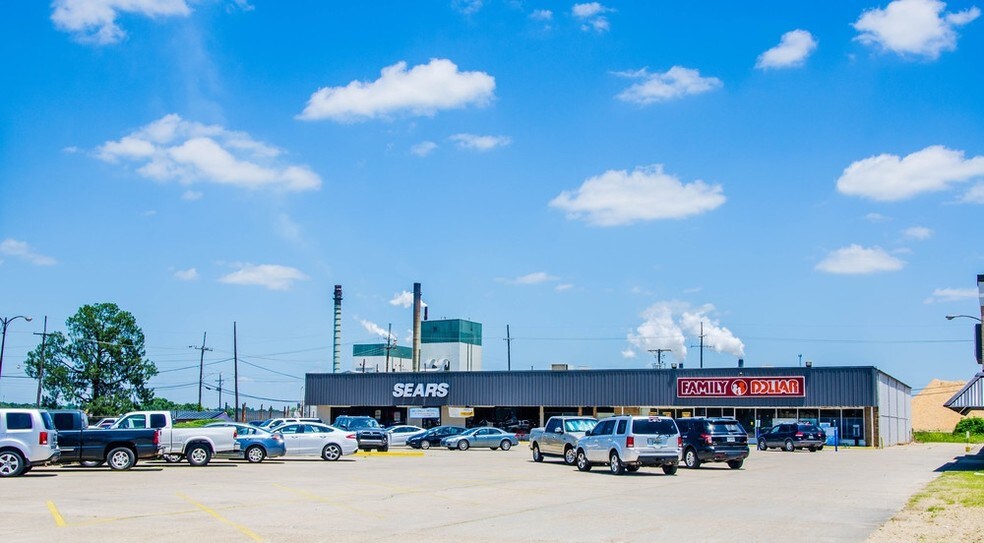More Photos Of S Ave B @ S. of Ave. B & Willis Ave., Bogalusa Unknown For Lease