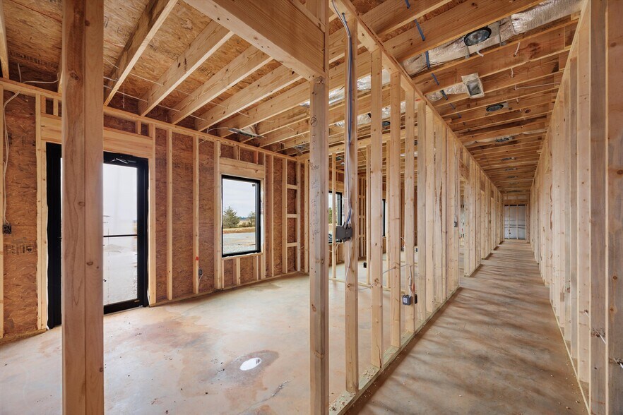 More Photos Of 0 US Highway 31, Tanner Warehouse For Sale