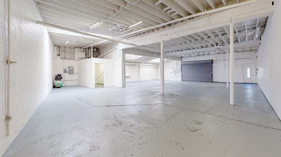 More Photos Of 4020 San Pablo Dam Rd, El Sobrante Warehouse For Sale