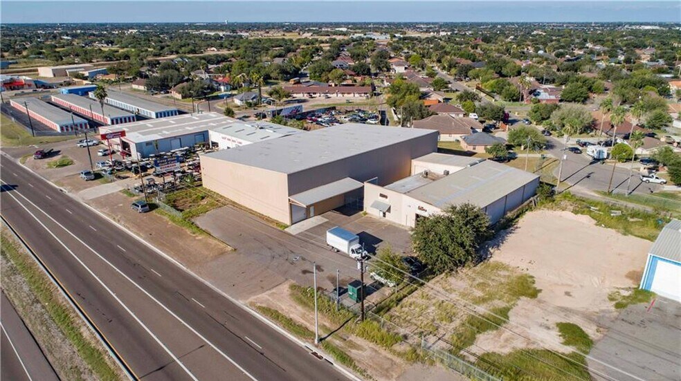 More Photos Of 2504 W Interstate Highway 2, Mission Flex For Lease