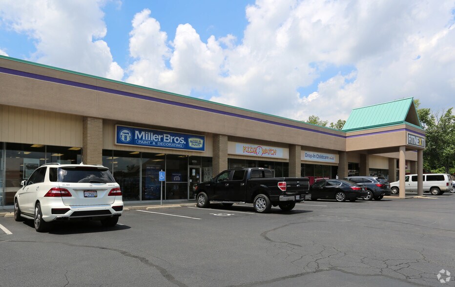 More Photos Of 9717-9731 Montgomery Rd, Cincinnati Unknown For Lease