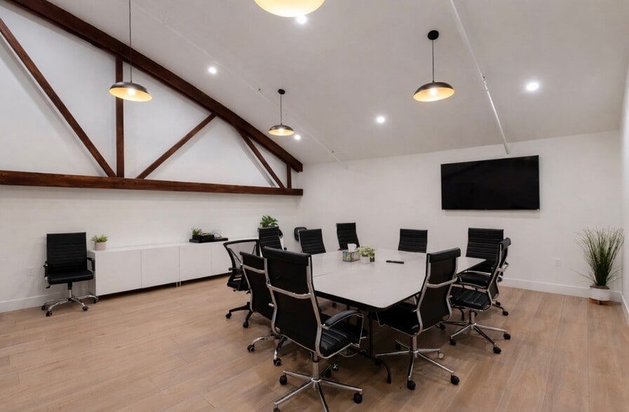 More Photos Of 15206 Grevillea Ave, Lawndale Warehouse For Lease