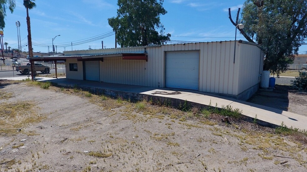 More Photos Of 1150 W Broadway St, Needles Warehouse For Sale