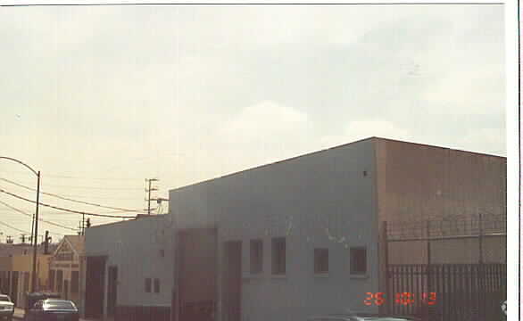 More Photos Of 3356 E 14th St, Los Angeles Warehouse For Lease