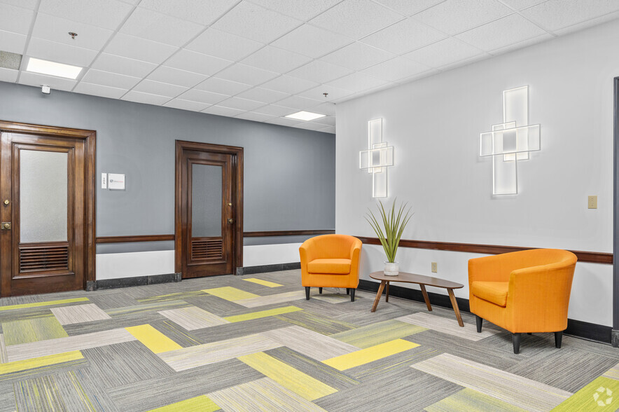 More Photos Of 313 W Liberty St, Lancaster Office For Lease