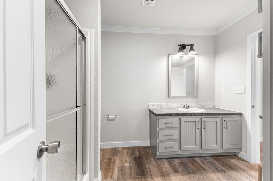 More Photos Of 9130 Rebecca Creek Rd, Spring Branch Specialty For Sale