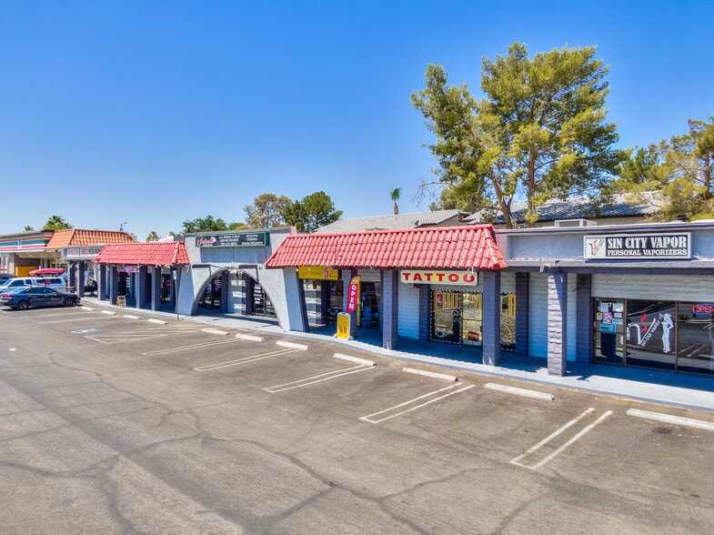 More Photos Of 5025 S Eastern Ave, Las Vegas Freestanding For Lease