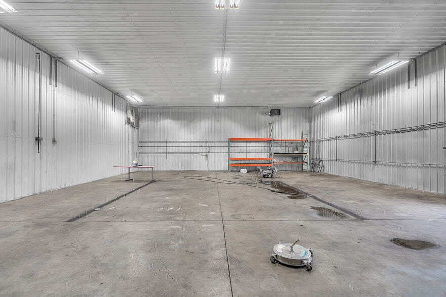 More Photos Of , Elkhart Unknown For Sale
