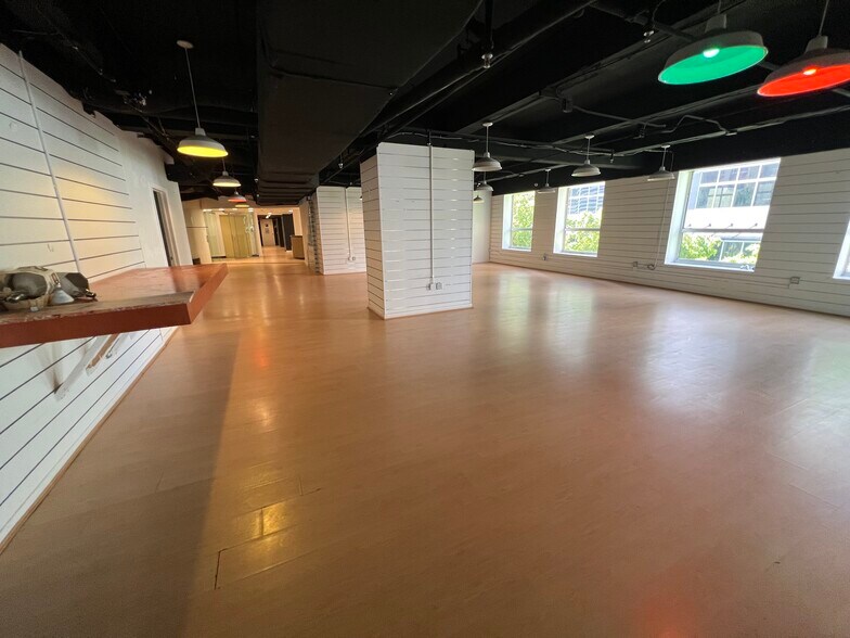 More Photos Of 168 SE 1st St, Miami Loft Creative Space For Sale