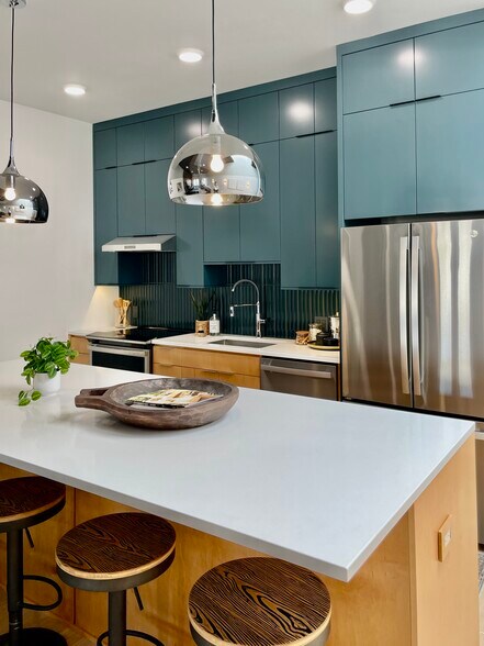 More Photos Of 4736-4750 McPherson Ave, Saint Louis Storefront Retail Office For Sale