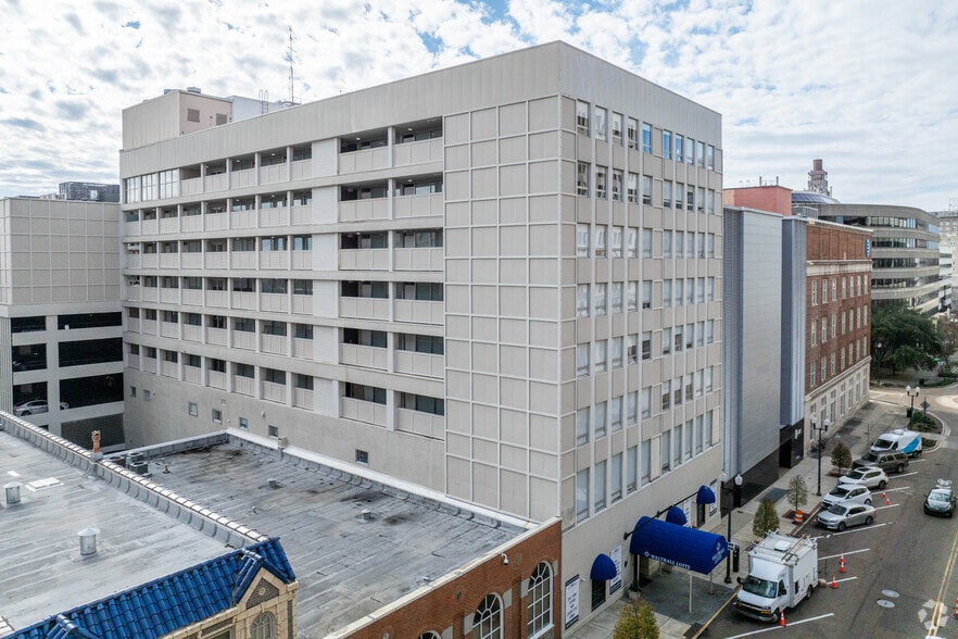 Primary Photo Of 225 E Capitol St, Jackson Apartments For Lease