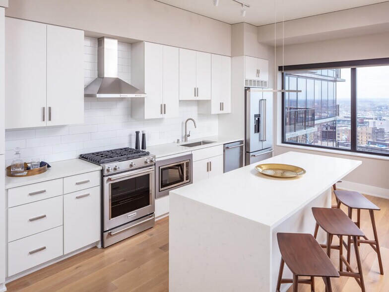 More Photos Of 365 Nicollet Mall, Minneapolis Apartments For Sale