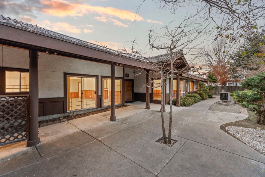 More Photos Of 24954 Cypress Ave, Hayward Multifamily For Sale