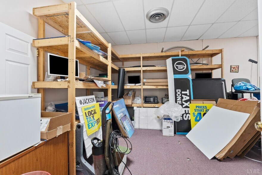 More Photos Of 19 Wadsworth St, Lynchburg Storefront Retail Office For Sale