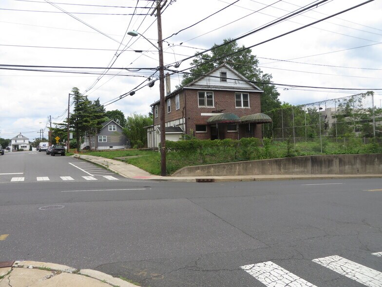 More Photos Of 76 1st Ave, Raritan Storefront Retail Residential For Sale