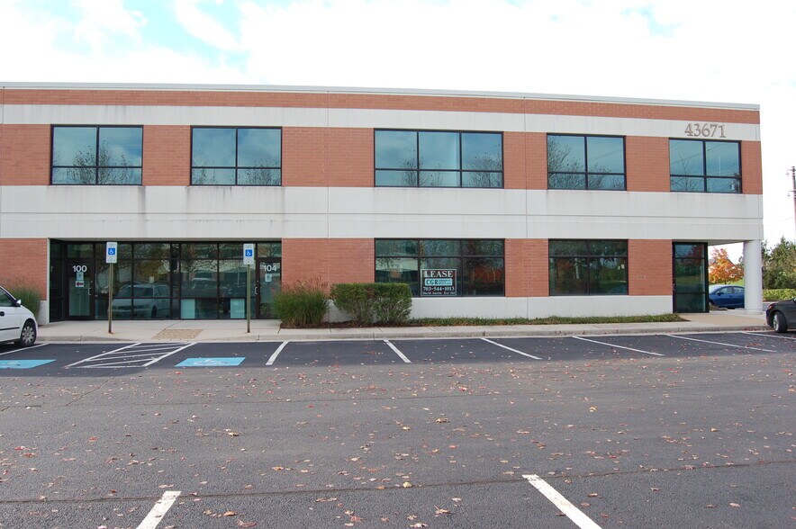 More Photos Of 43671 Trade Center Pl, Sterling Light Manufacturing For Lease