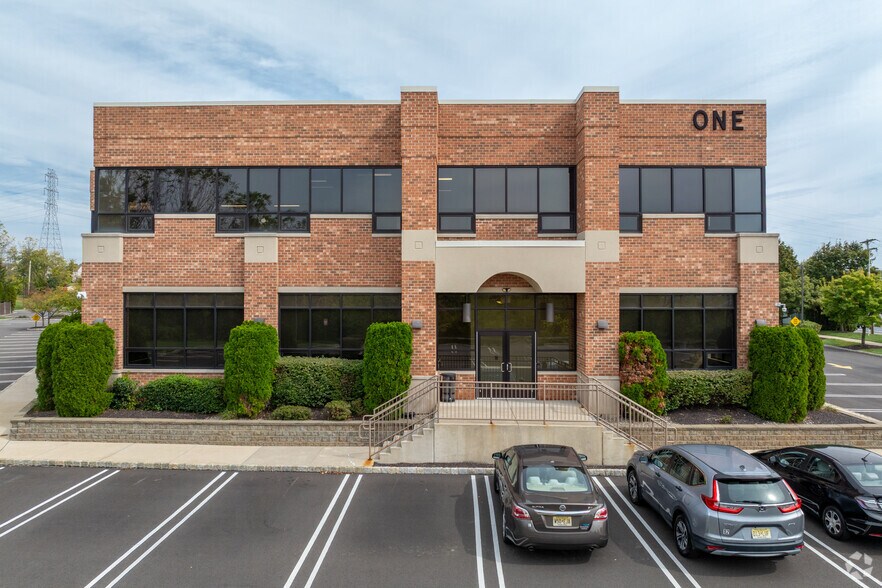 More Photos Of 1 Greenwich St, Stewartsville Medical For Lease