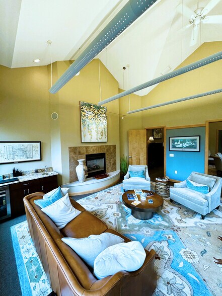 More Photos Of 600 Stonehenge Pky, Dublin Office For Sale