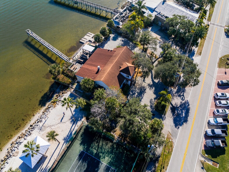 More Photos Of 1550 Indian River Dr, Sebastian Restaurant For Sale