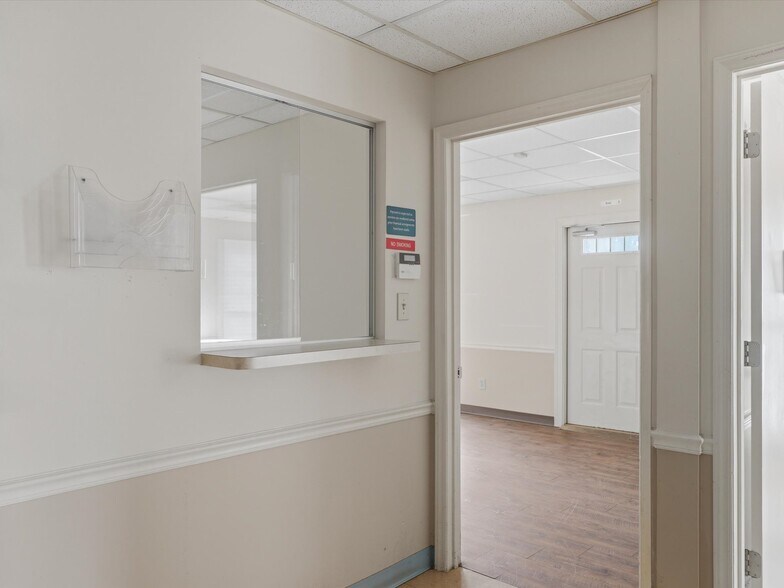More Photos Of 825 Majestic Ct, Gastonia Medical For Lease