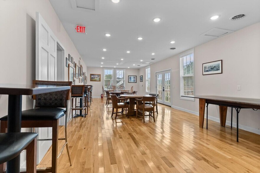 More Photos Of 509 W Main St, Fries Hotel For Sale