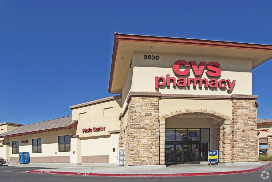 More Photos Of 2810-2930 Bicentennial Pky, Henderson Unknown For Lease